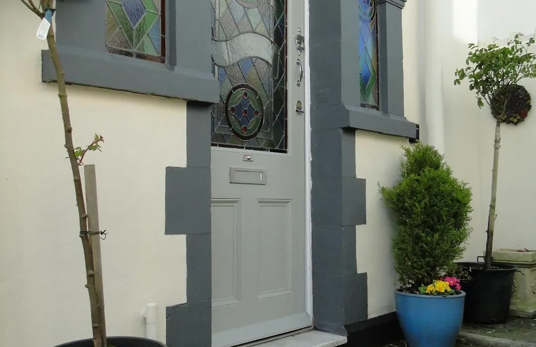 Rockleaze Guesthouse-1
